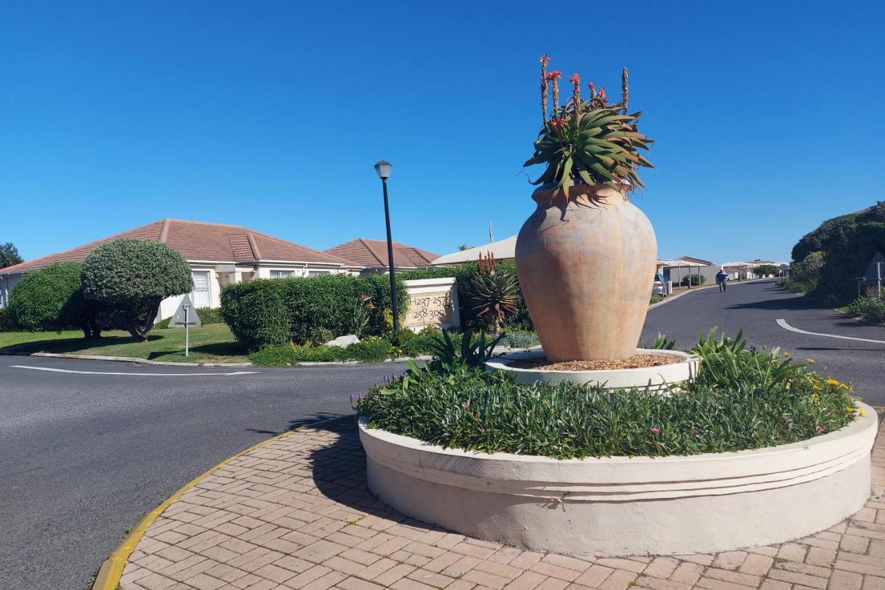 First Group Hermanus Beach Club Apartment Exterior photo