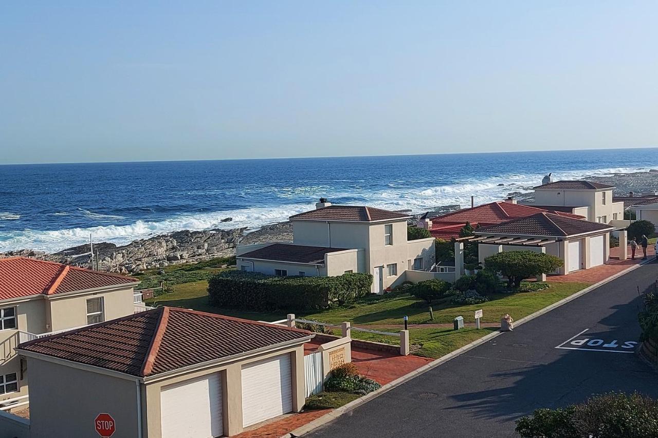 First Group Hermanus Beach Club Apartment Exterior photo