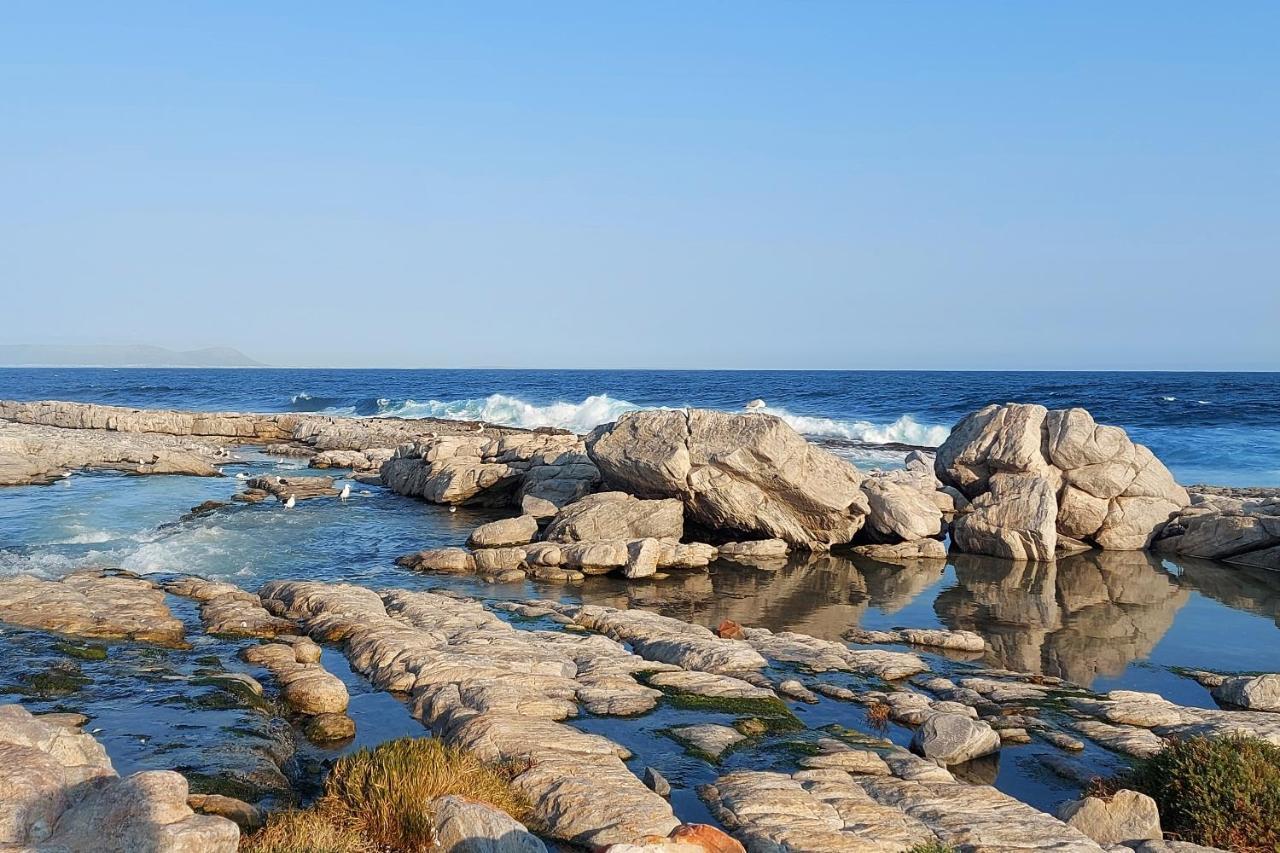 First Group Hermanus Beach Club Apartment Exterior photo